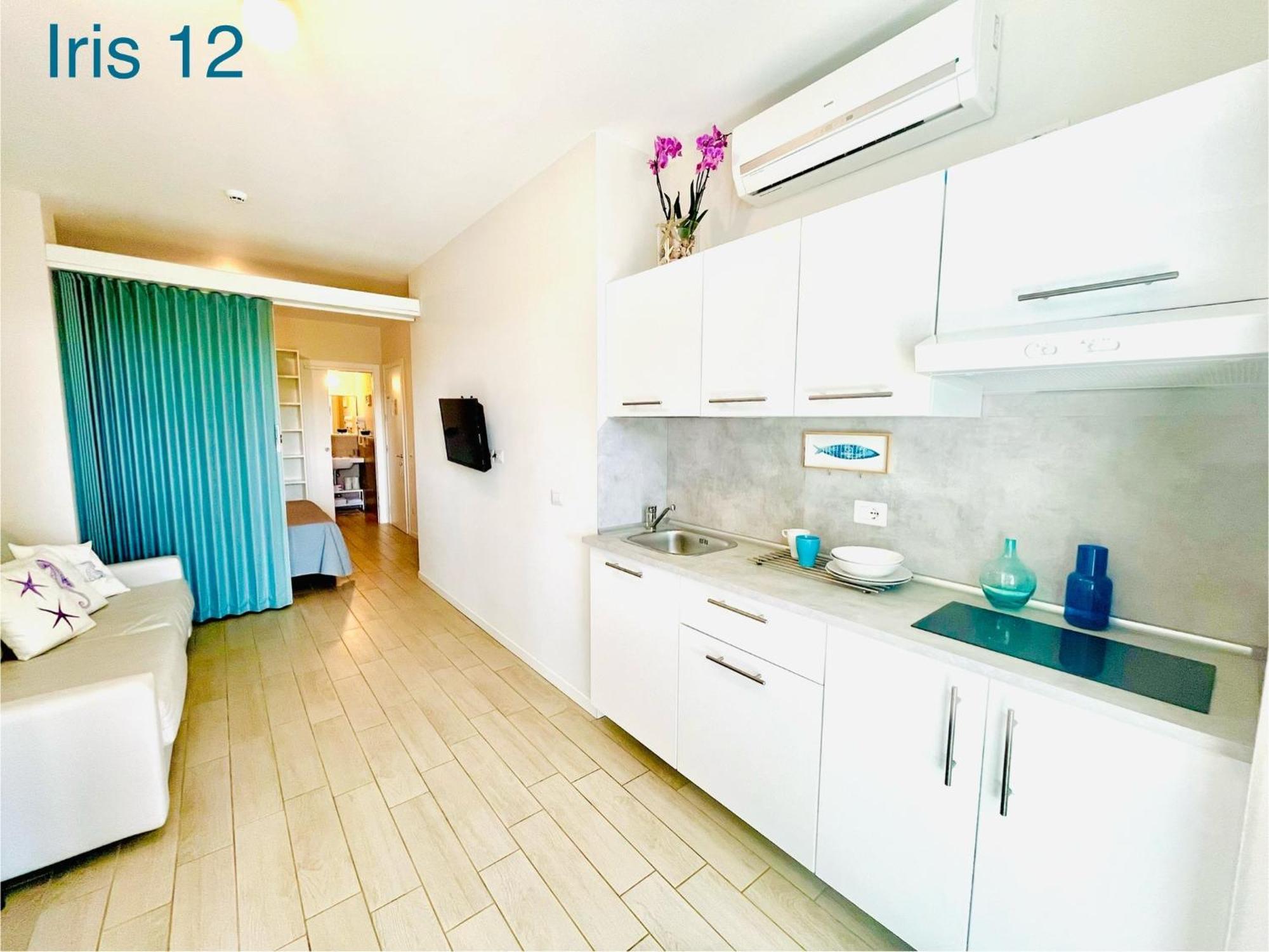 Residence Aries チェゼナーティコ エクステリア 写真